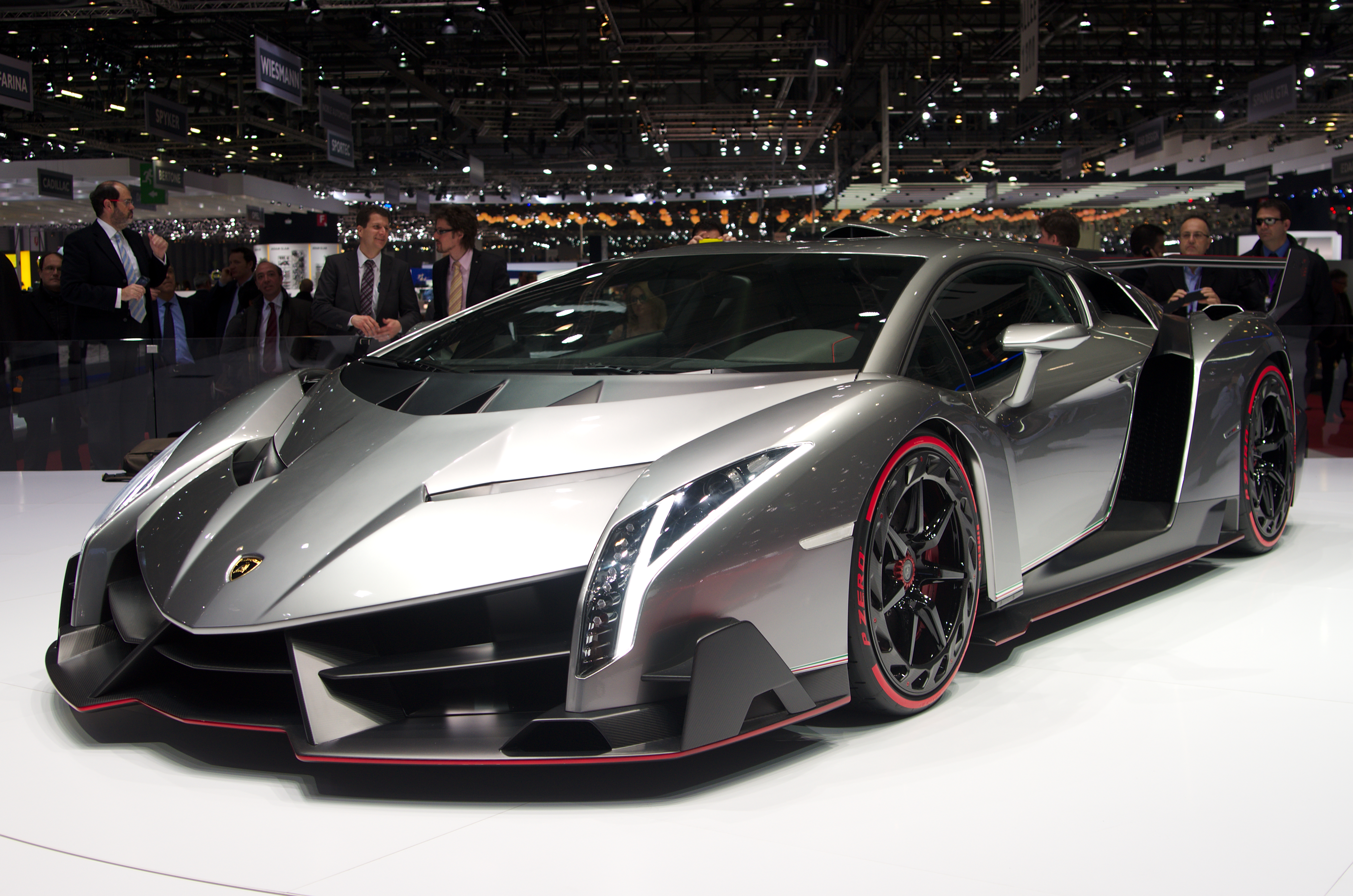 Lamborghini Huracan EVO — Đẳng Cấp Thượng Lưu